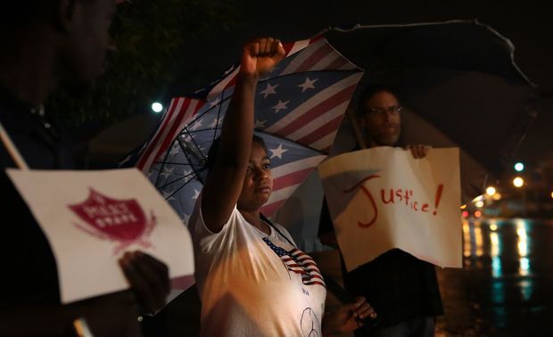 Curfew imminent in Ferguson